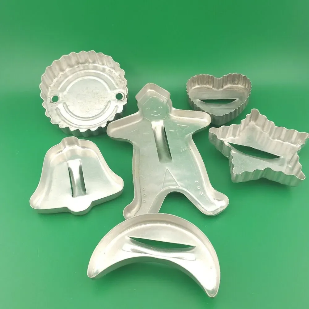 Vintage Aluminum Christmas Cookie Cutters (6) Great Condition Old Time Christmas